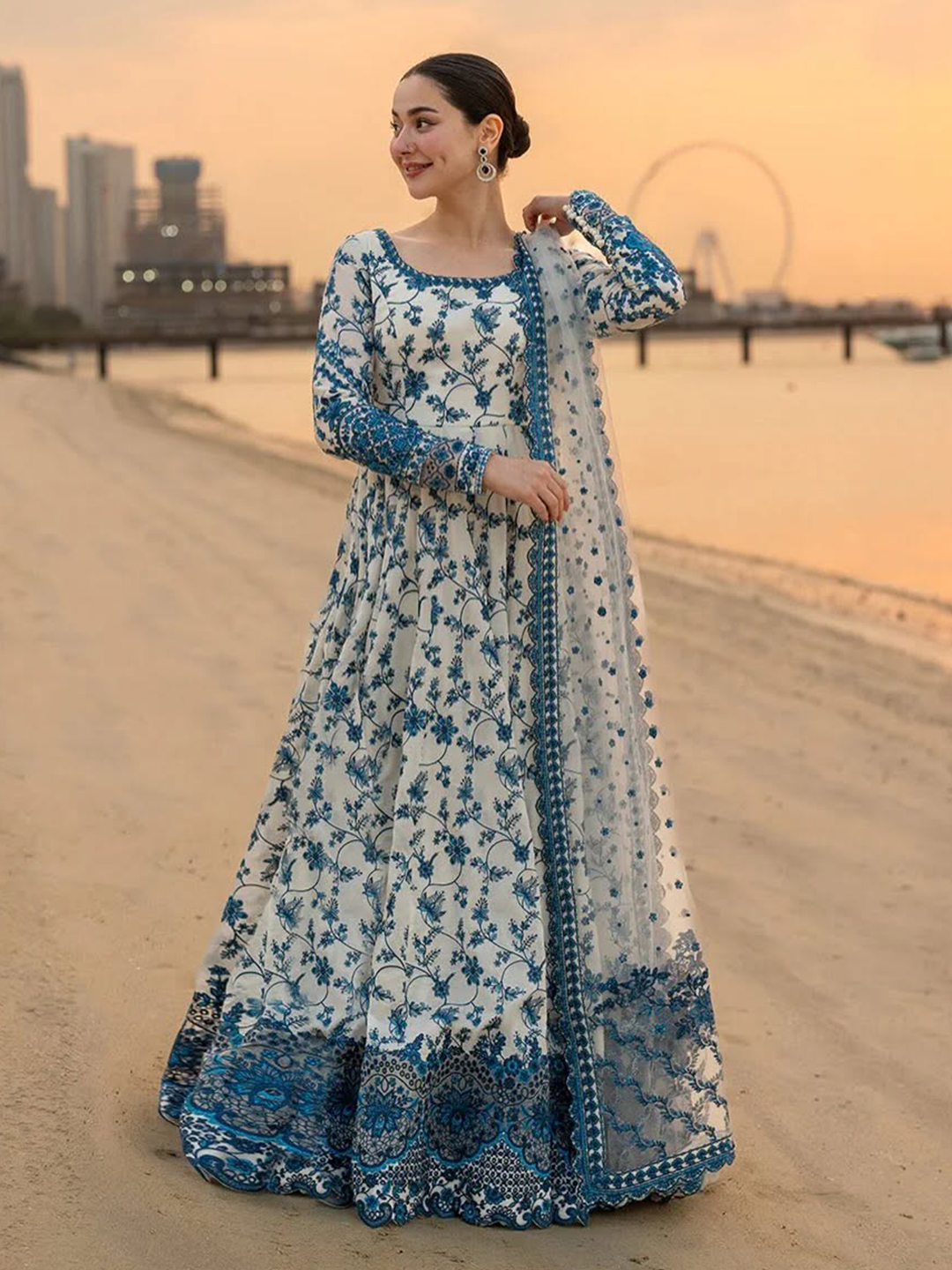 lookbook image shop_this_look_qch6rr